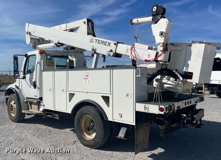 image for item ID9573 2010 Freightliner M2 106  bucket truck