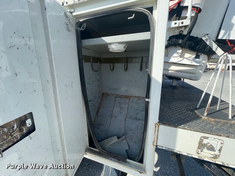 image for item ID9573 2010 Freightliner M2 106  bucket truck