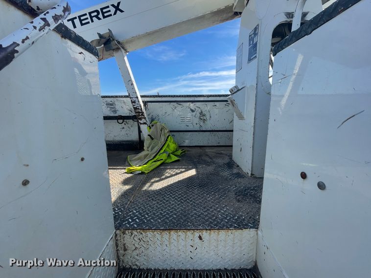 image for item ID9573 2010 Freightliner M2 106  bucket truck