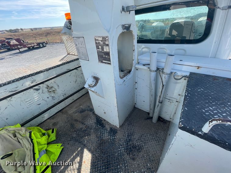 image for item ID9573 2010 Freightliner M2 106  bucket truck