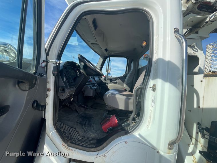 image for item ID9573 2010 Freightliner M2 106  bucket truck