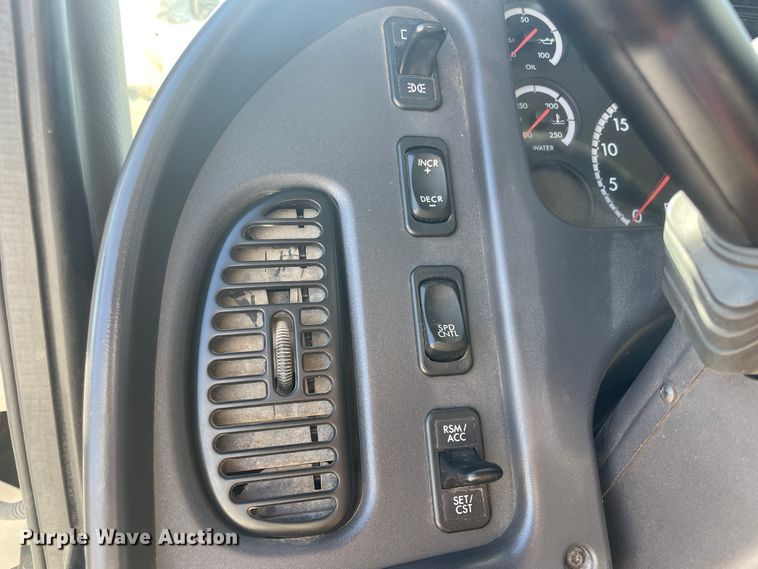 image for item ID9573 2010 Freightliner M2 106  bucket truck