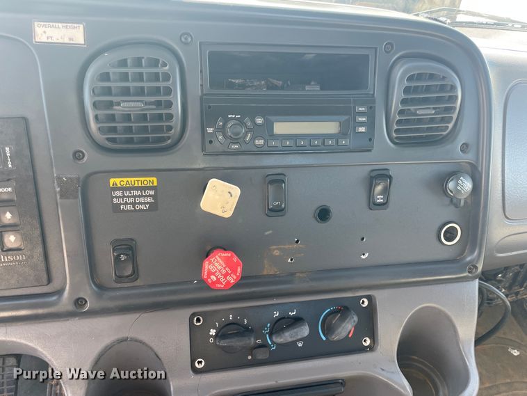 image for item ID9573 2010 Freightliner M2 106  bucket truck