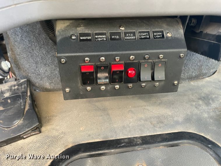 image for item ID9573 2010 Freightliner M2 106  bucket truck