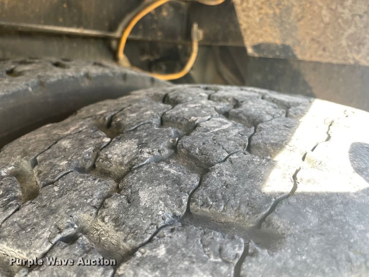 image for item ID9573 2010 Freightliner M2 106  bucket truck