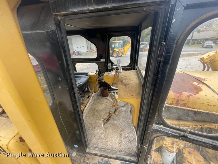 image for item ID9581 1974 Caterpillar D8H  dozer