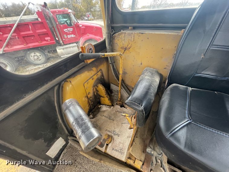 image for item ID9581 1974 Caterpillar D8H  dozer