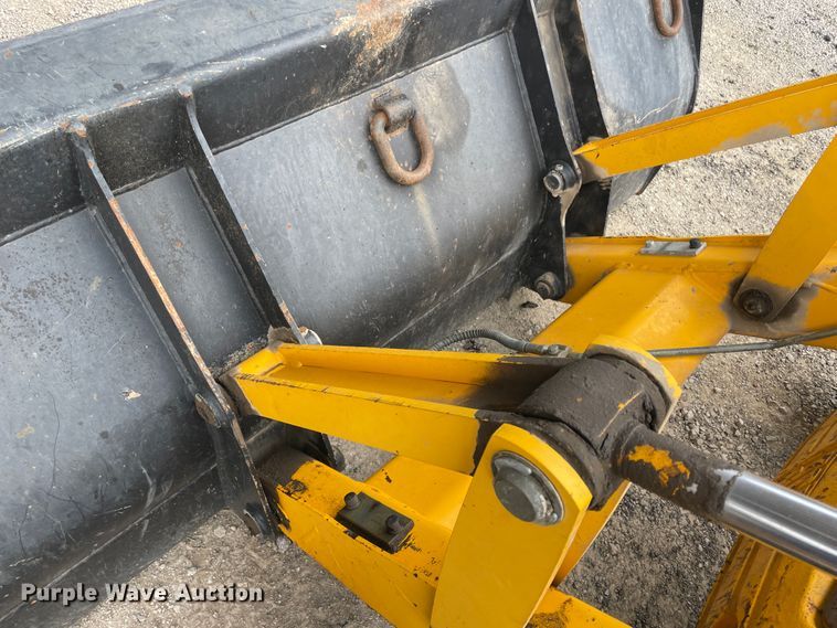 image for item ID9582 2004 JCB 214  backhoe