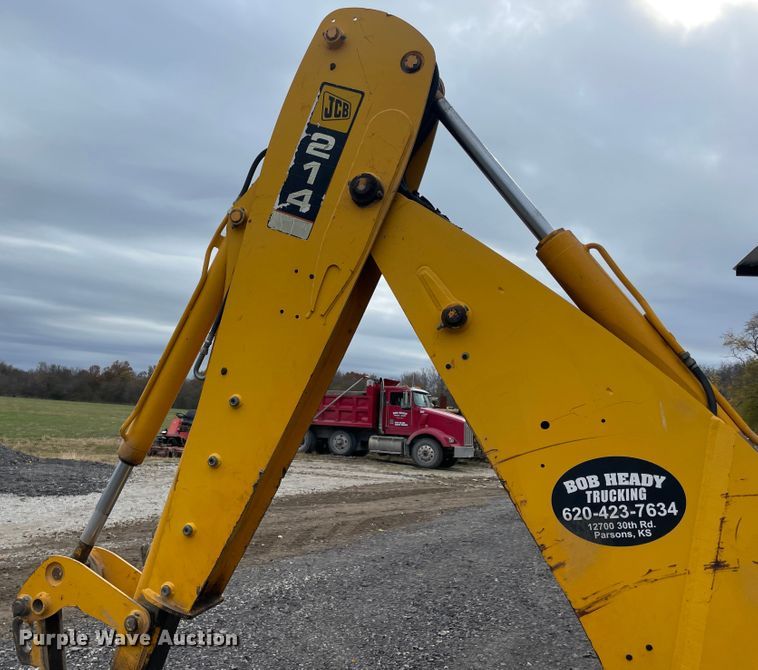 image for item ID9582 2004 JCB 214  backhoe