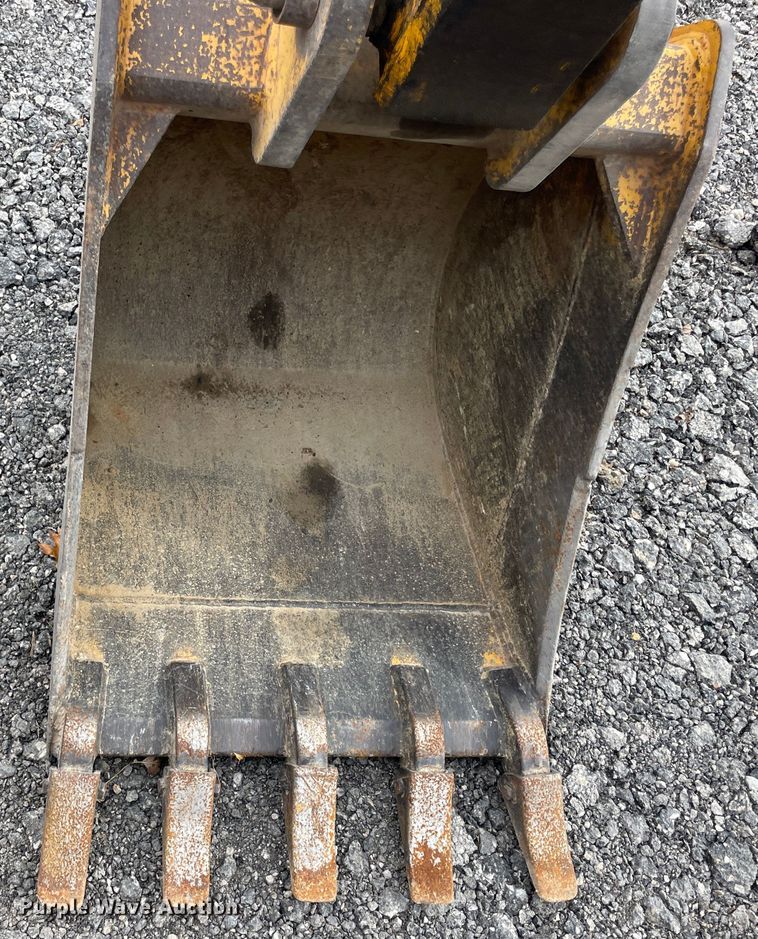 image for item ID9582 2004 JCB 214  backhoe