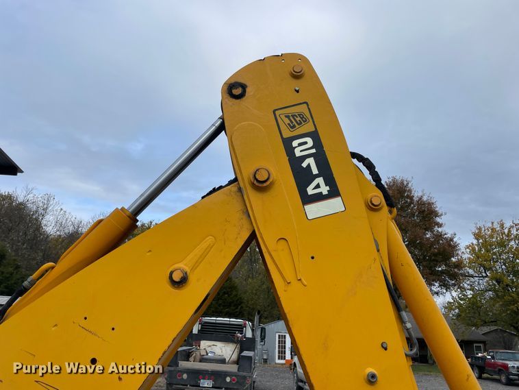 image for item ID9582 2004 JCB 214  backhoe