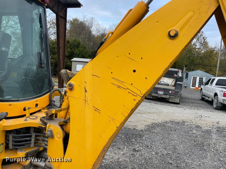 image for item ID9582 2004 JCB 214  backhoe