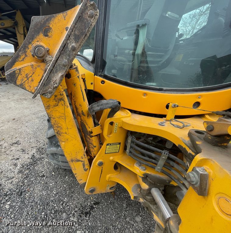 image for item ID9582 2004 JCB 214  backhoe