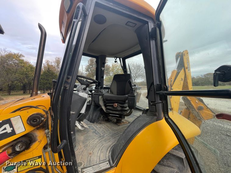 image for item ID9582 2004 JCB 214  backhoe