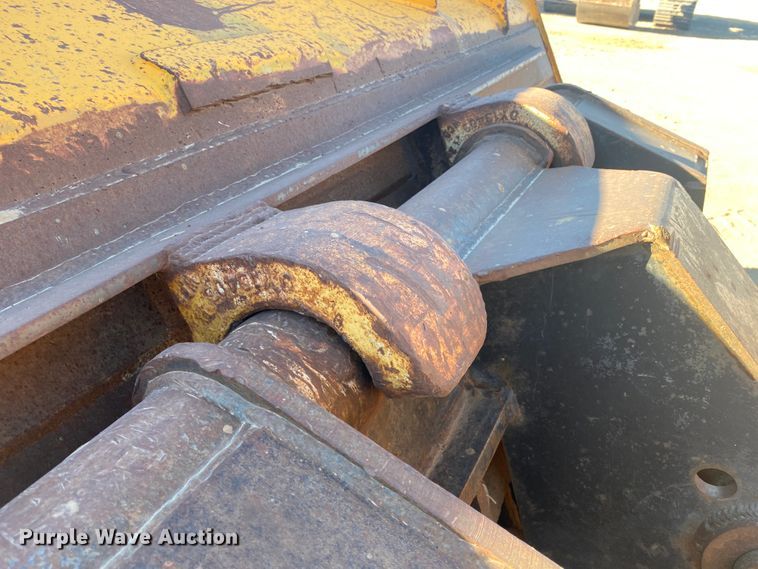 image for item IG9250 2004 Hyundai HL760-7  wheel loader