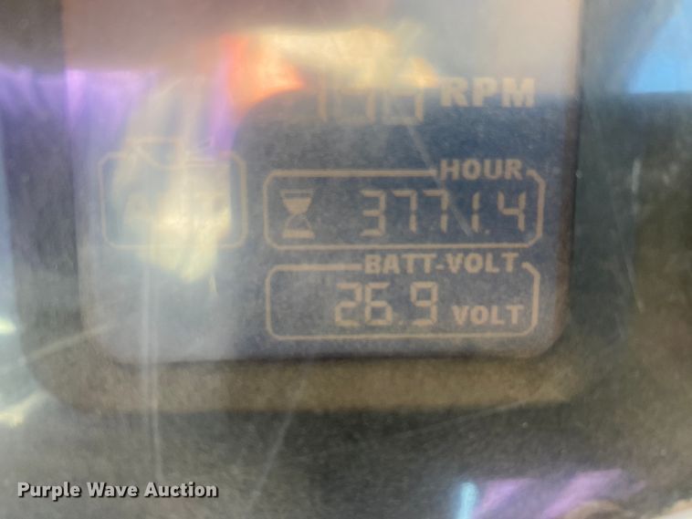 image for item IG9250 2004 Hyundai HL760-7  wheel loader