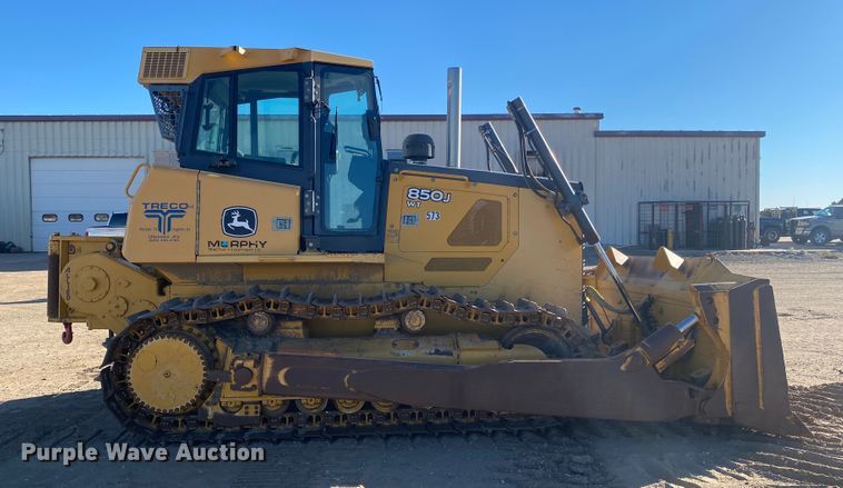 image for item IG9252 2010 John Deere 850J  dozer