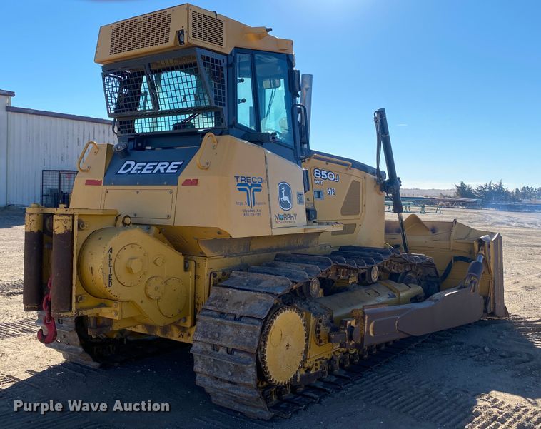 image for item IG9252 2010 John Deere 850J  dozer