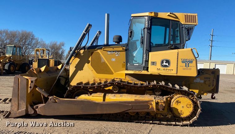 image for item IG9252 2010 John Deere 850J  dozer