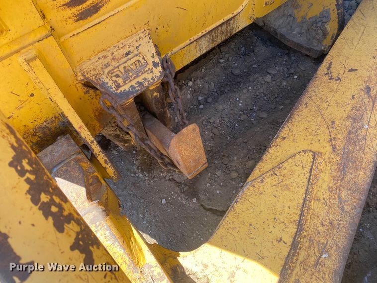 image for item IG9252 2010 John Deere 850J  dozer