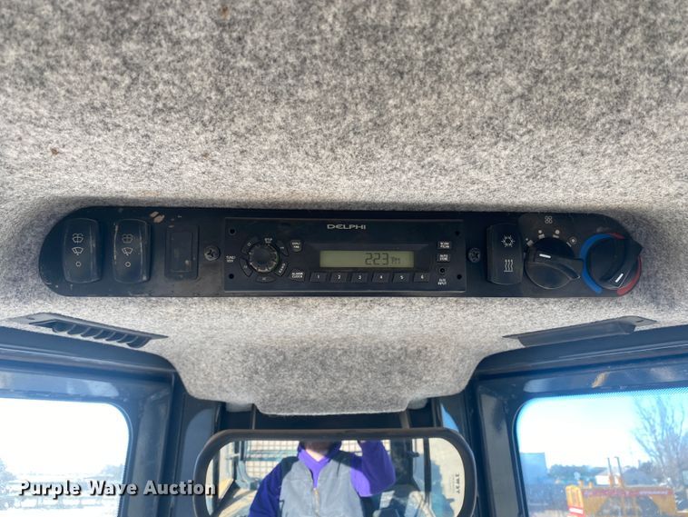 image for item IG9252 2010 John Deere 850J  dozer