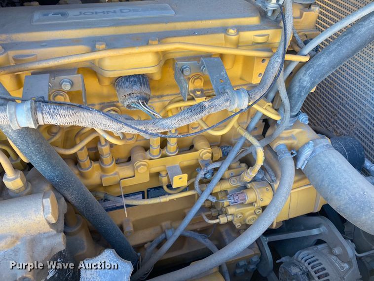 image for item IG9252 2010 John Deere 850J  dozer