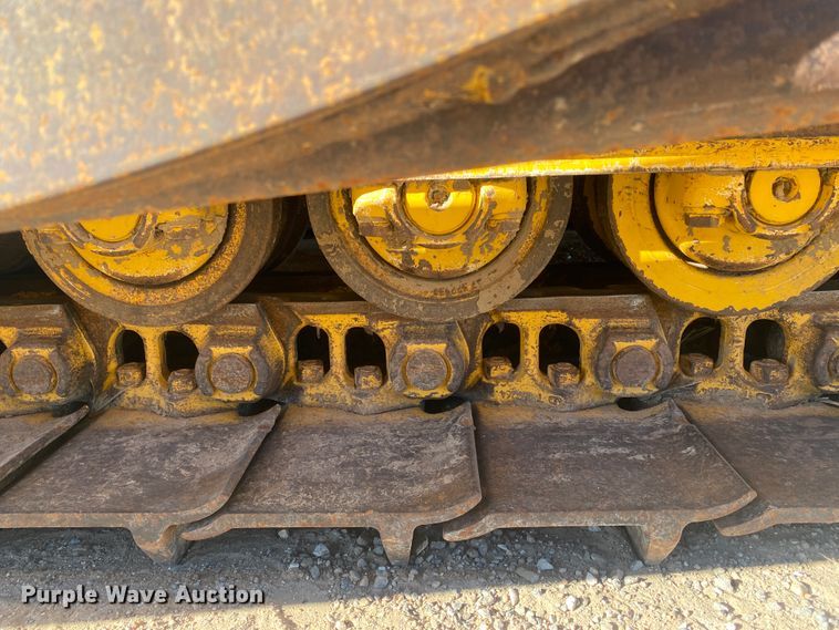 image for item IG9252 2010 John Deere 850J  dozer