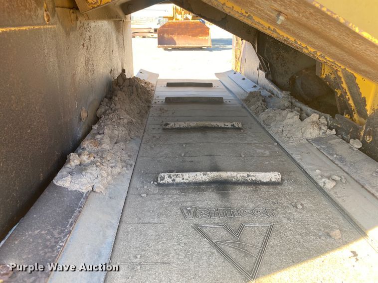 image for item IG9254 1999 Vermeer T555  trencher