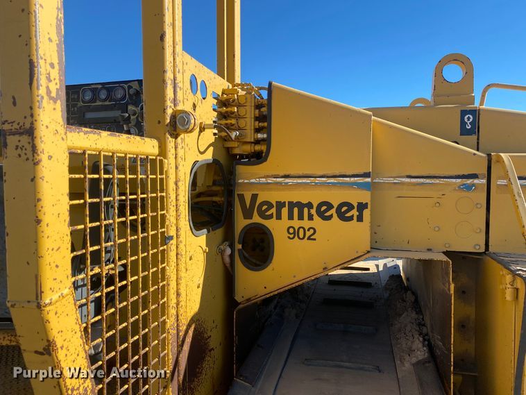 image for item IG9254 1999 Vermeer T555  trencher