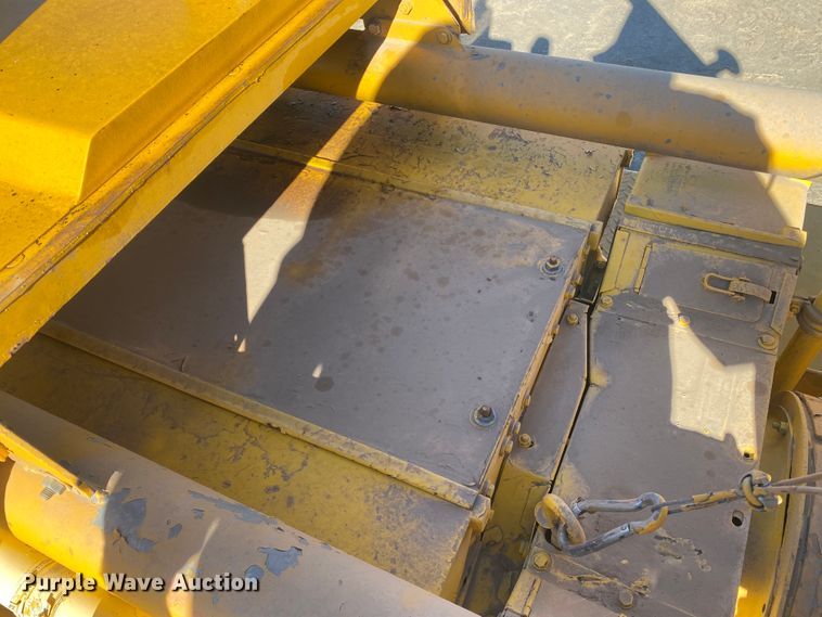 image for item IG9256 1985 Dynapac 624  tile plow