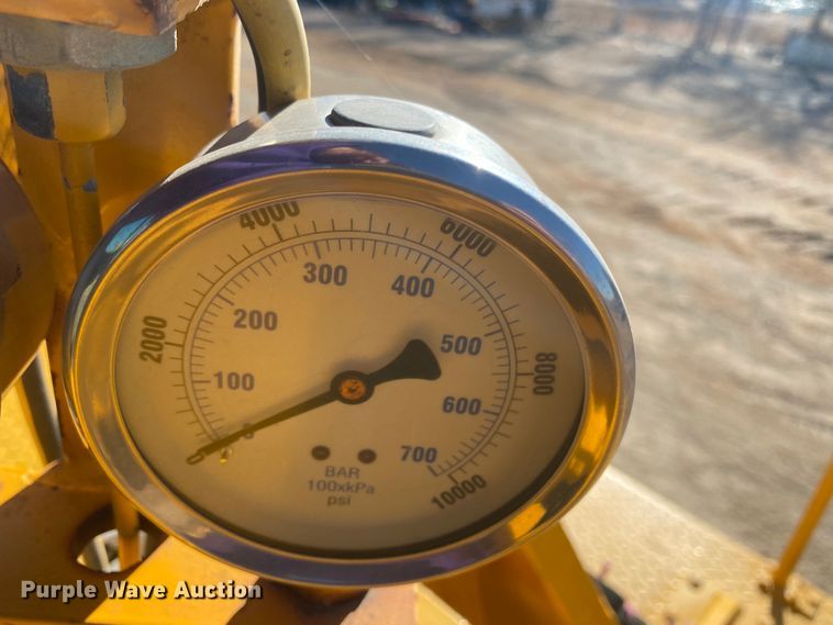 image for item IG9256 1985 Dynapac 624  tile plow