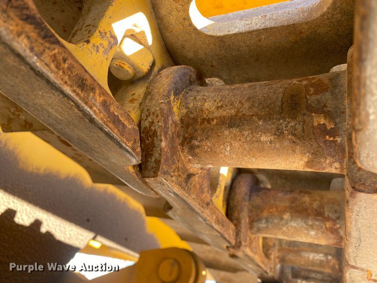 image for item IG9256 1985 Dynapac 624  tile plow