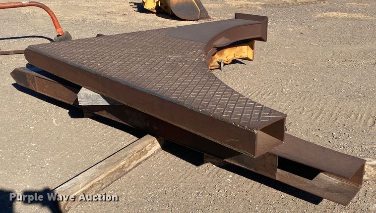 image for item IG9256 1985 Dynapac 624  tile plow