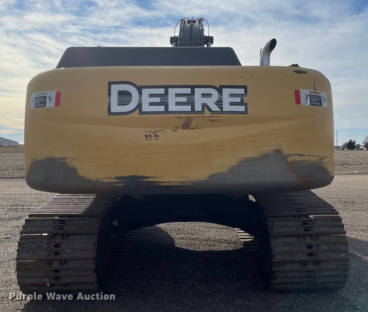 image for item IJ9500 2008 John Deere 350D LC  excavator