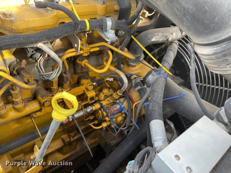 image for item IJ9500 2008 John Deere 350D LC  excavator