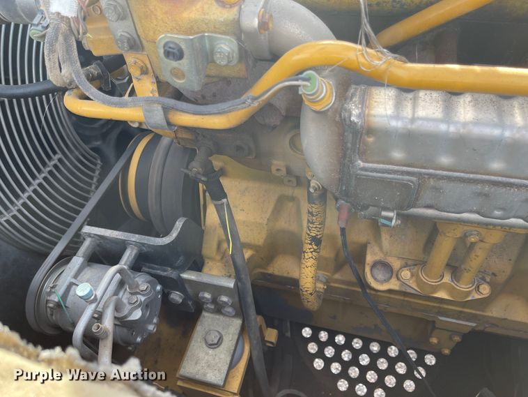 image for item IJ9500 2008 John Deere 350D LC  excavator