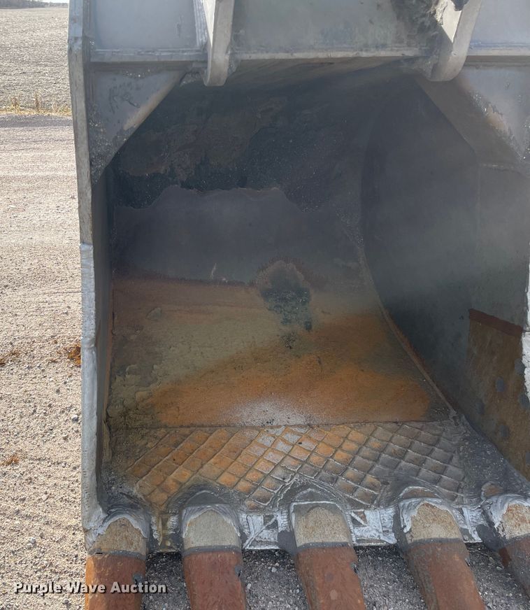 image for item IJ9500 2008 John Deere 350D LC  excavator