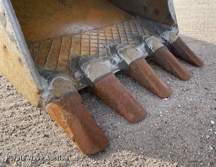 image for item IJ9500 2008 John Deere 350D LC  excavator