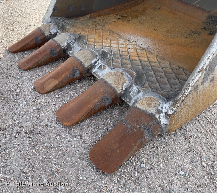 image for item IJ9500 2008 John Deere 350D LC  excavator