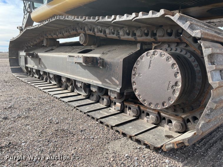 image for item IJ9500 2008 John Deere 350D LC  excavator