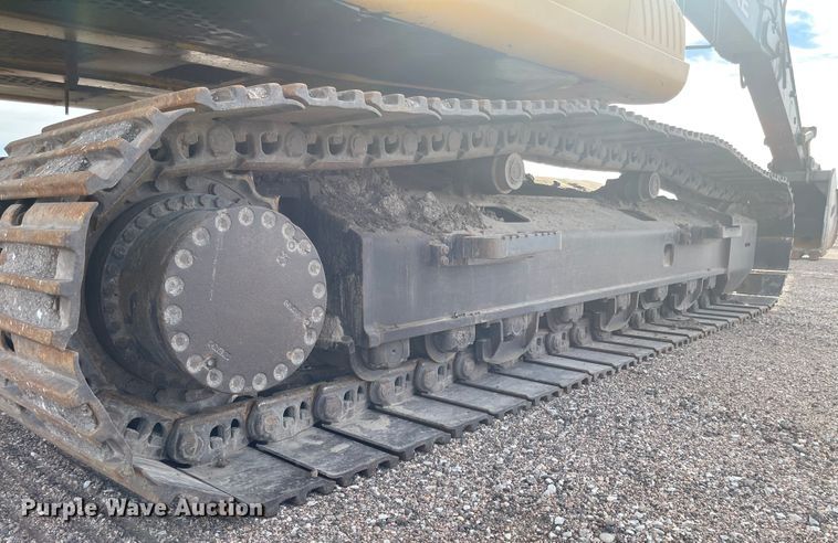 image for item IJ9500 2008 John Deere 350D LC  excavator