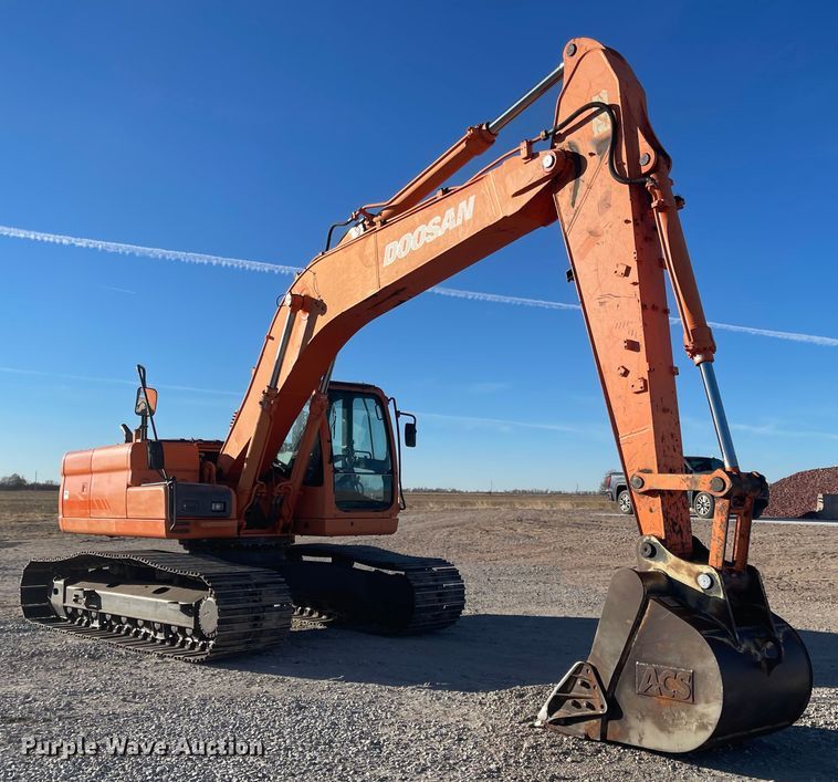 image for item IJ9516 Doosan DX225LC  excavator