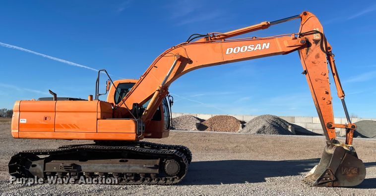 image for item IJ9516 Doosan DX225LC  excavator