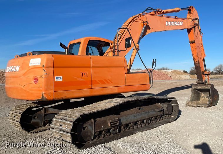 image for item IJ9516 Doosan DX225LC  excavator