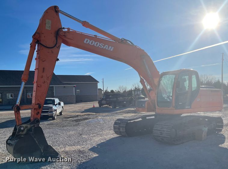 image for item IJ9516 Doosan DX225LC  excavator