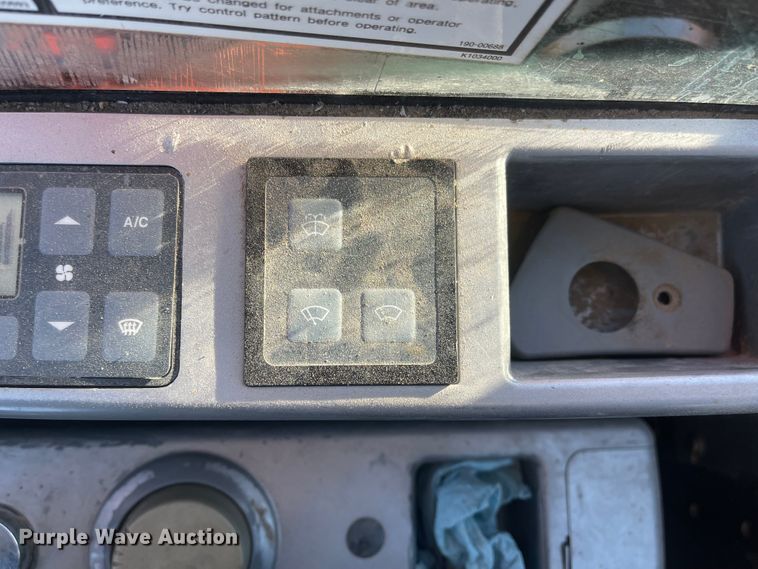 image for item IJ9516 Doosan DX225LC  excavator