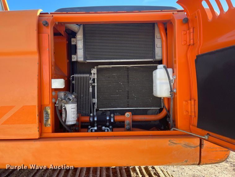 image for item IJ9516 Doosan DX225LC  excavator