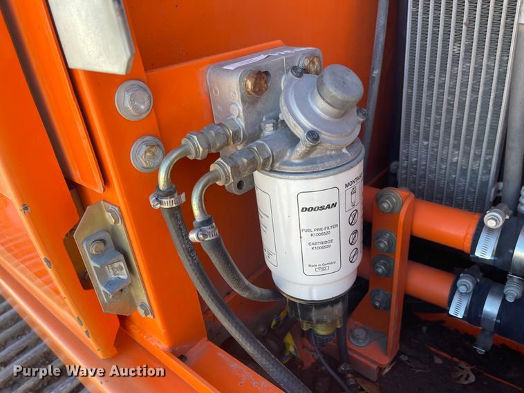 image for item IJ9516 Doosan DX225LC  excavator