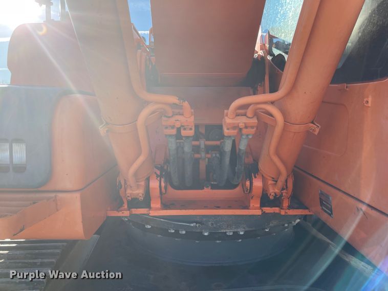 image for item IJ9516 Doosan DX225LC  excavator