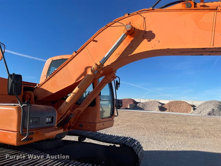 image for item IJ9516 Doosan DX225LC  excavator